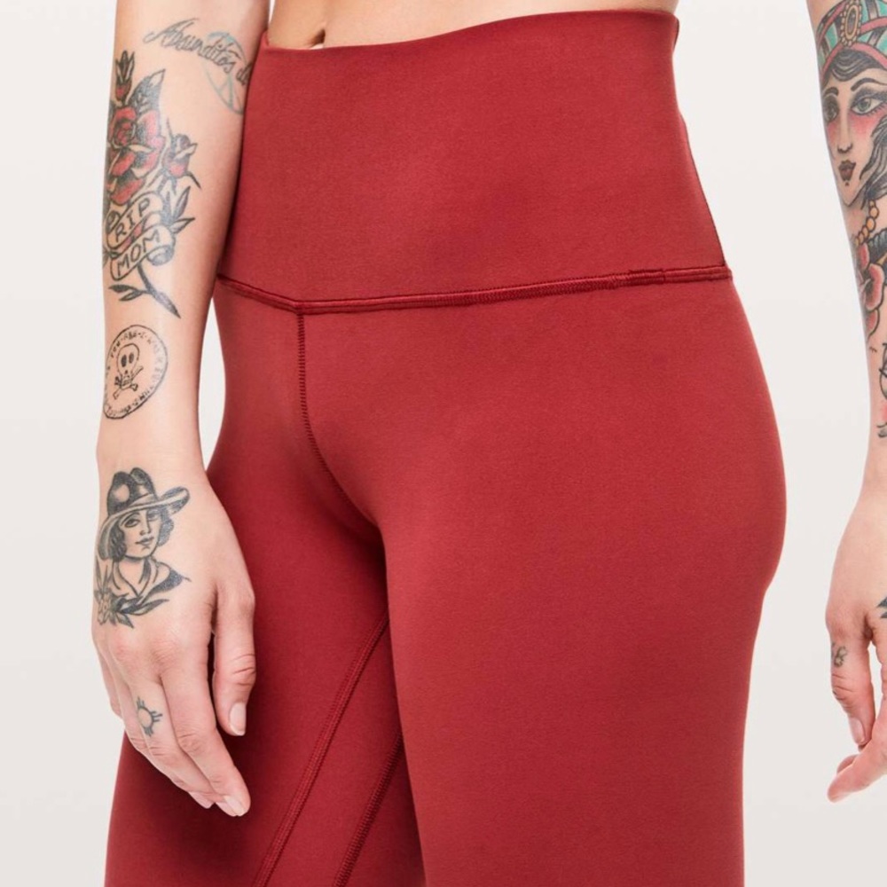 💋Lulu Aligns in Dark Sport Red💋